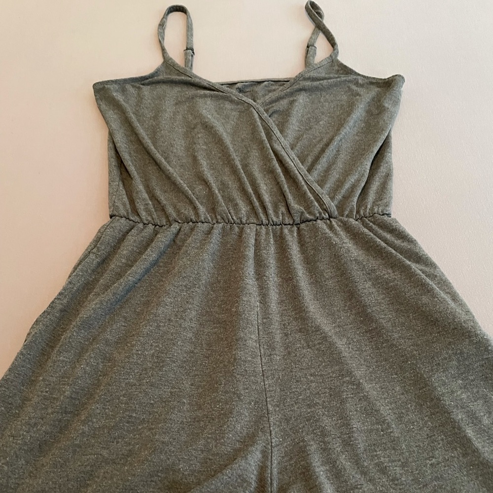 Casual grey romper